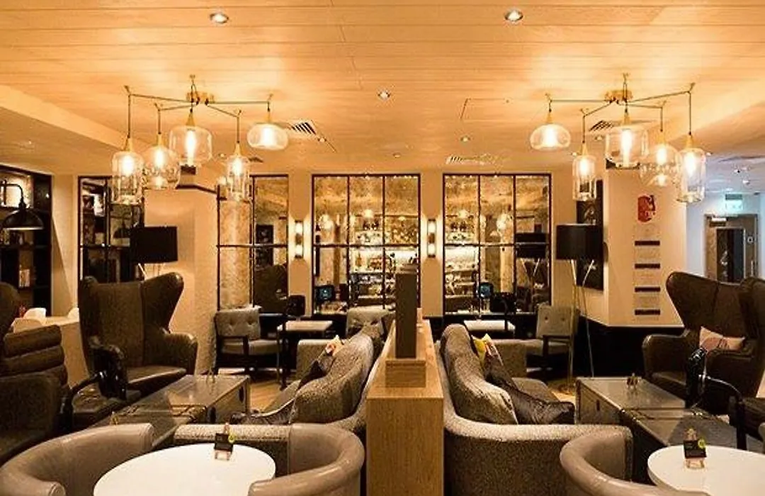 Hub By Premier Inn Lon Westminster, St James' Park-1