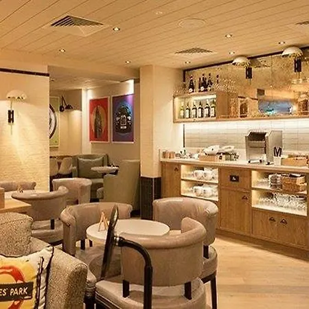 Hub By Premier Inn Lon Westminster, St James' Park-2